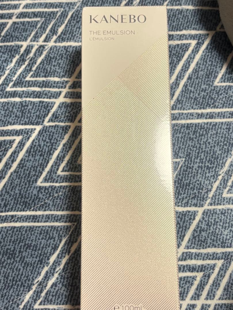444.カネボウザエマルジョン