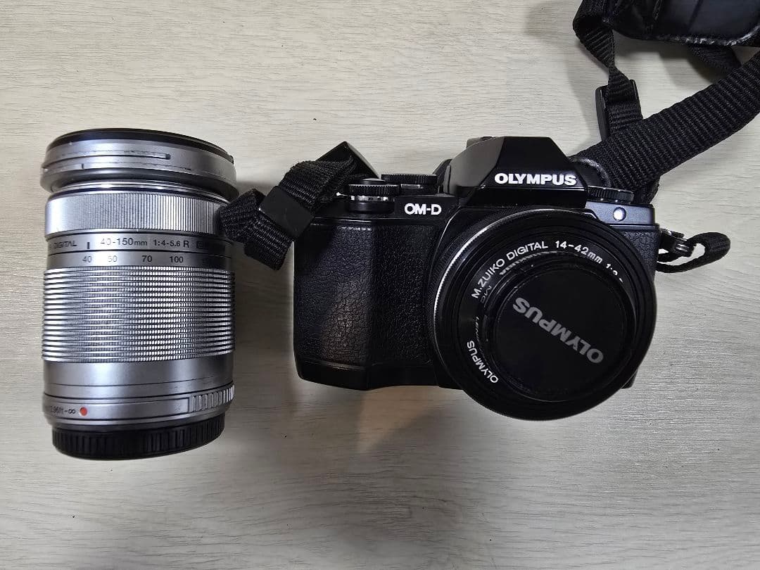 OLYMPUS OM-D E-M10 レンズセット