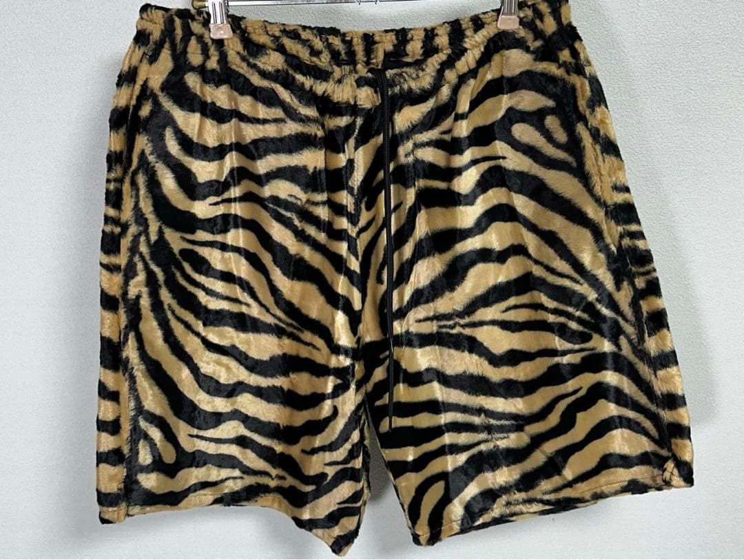 美品 BOWWOW フェイクファーレオパードショーツ