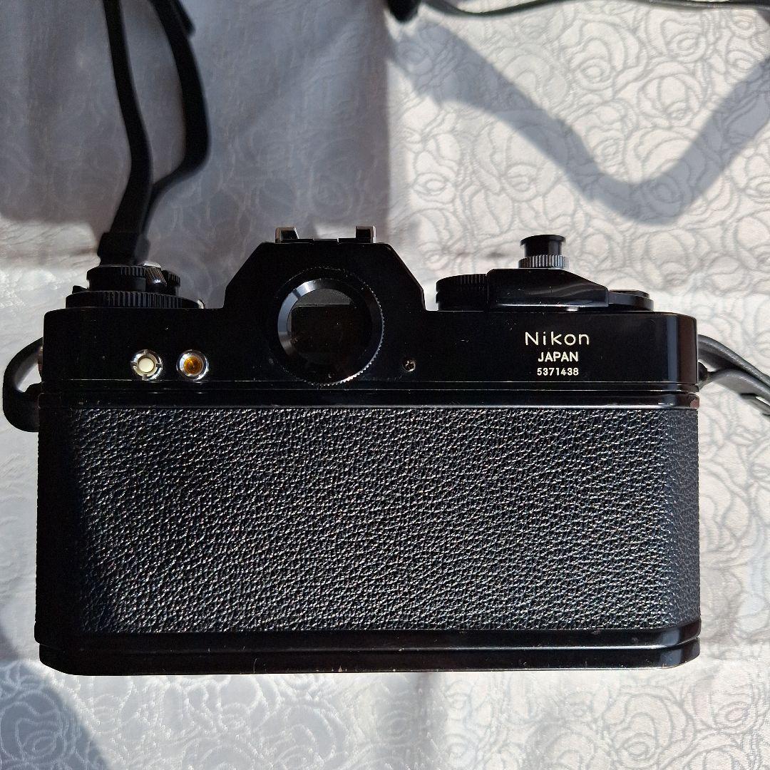 Nikon Nikomat EL フィルム一眼レフカメラ