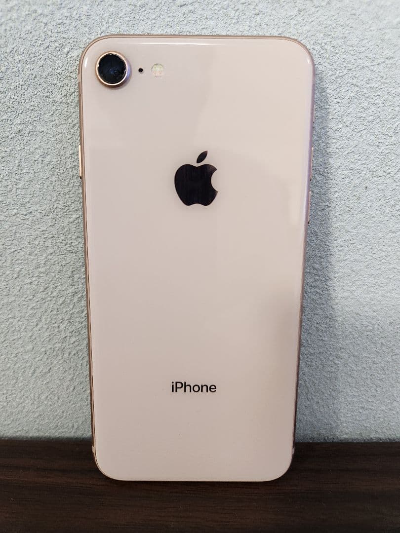 Apple iPhone 8 64GB ゴールド 本体