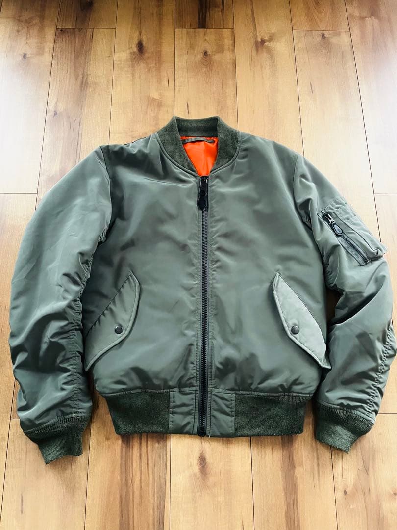 AVIREX フライトジャケット ミリタリー ブルゾン カーキ MA-1 M