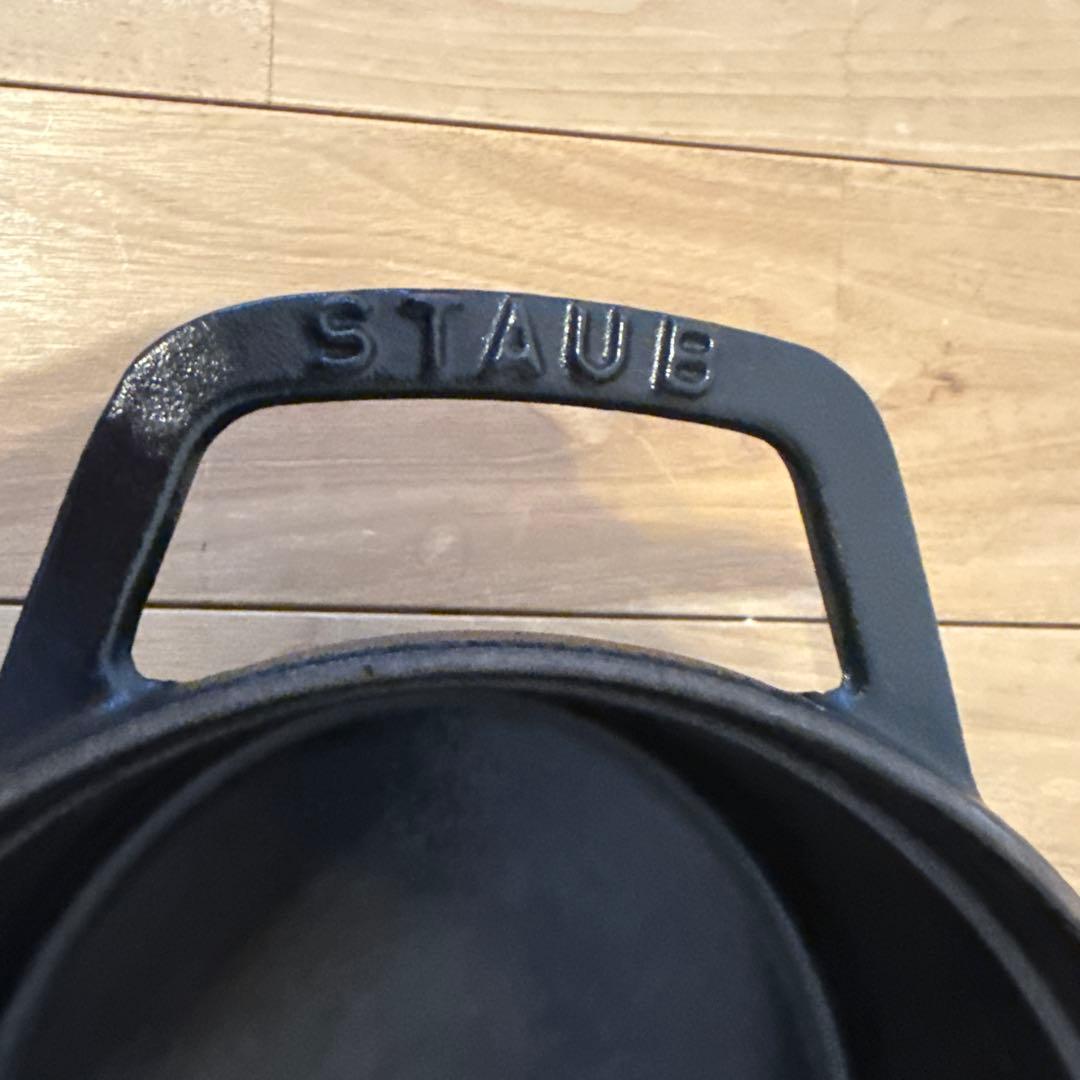 美品　STAUB ココット　鍋 黒　27㎝　ストウブ　オーバル