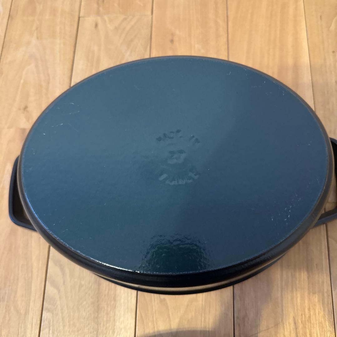 美品　STAUB ココット　鍋 黒　27㎝　ストウブ　オーバル