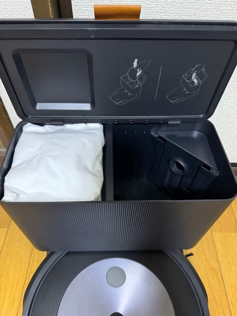 ロボット掃除機 iRobot ルンバj7+