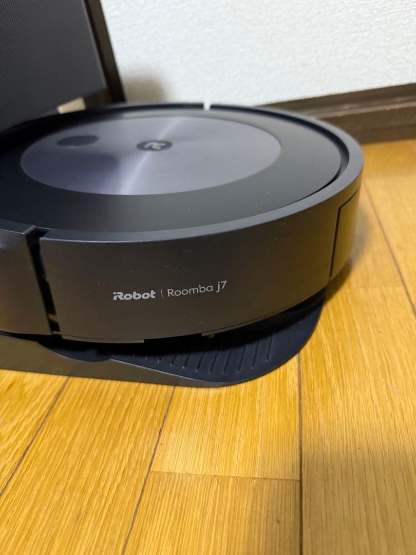 ロボット掃除機 iRobot ルンバj7+