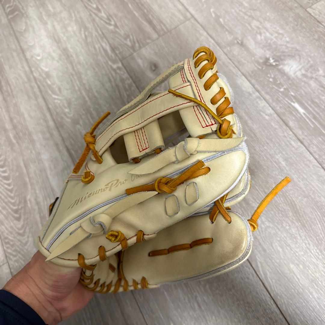 Mizuno Pro Classic 軟式グローブ クリーム色