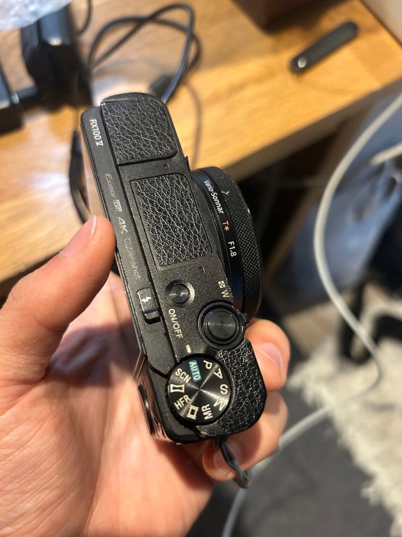 デジタルカメラ Sony DSC-RX100M5A