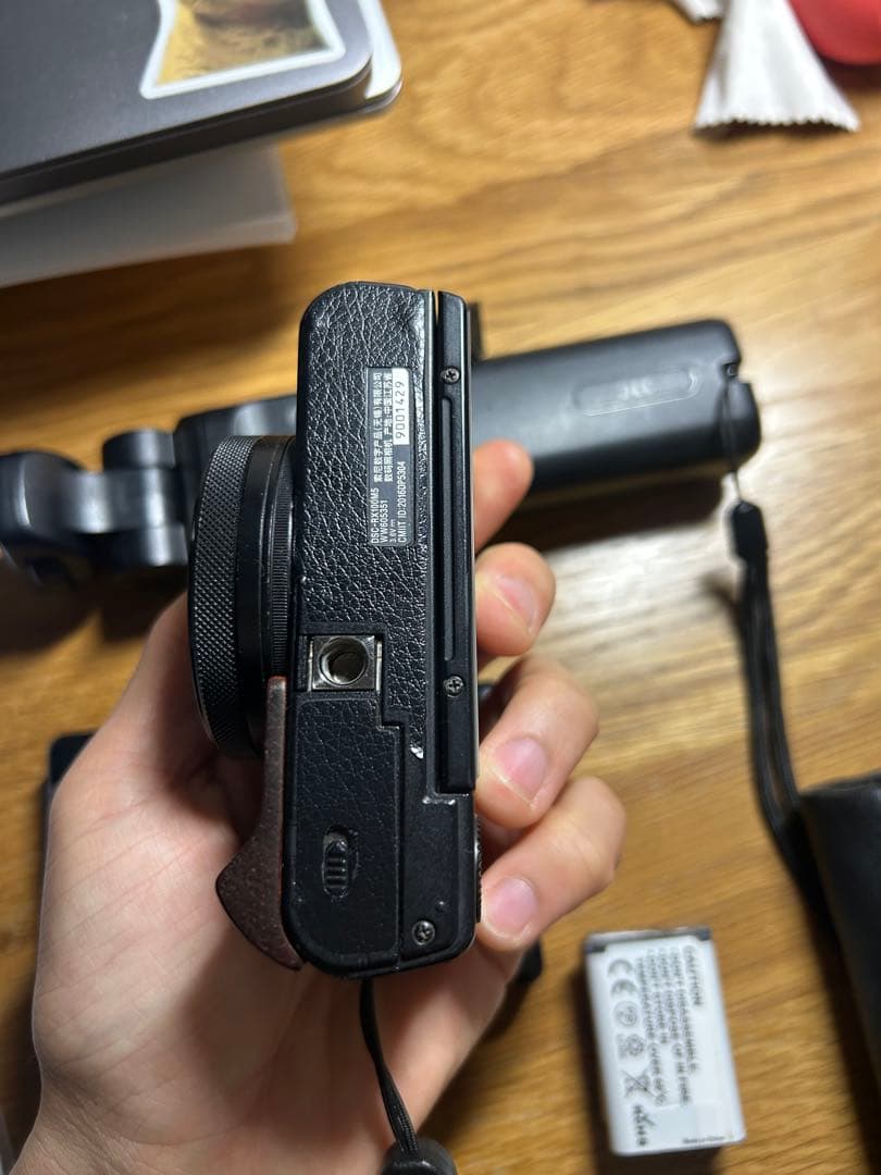 デジタルカメラ Sony DSC-RX100M5A