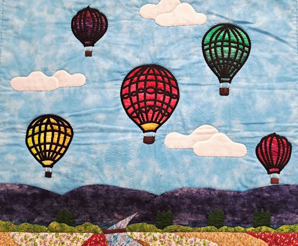 ハンドメイド　パッチワークタペストリー(熱気球)