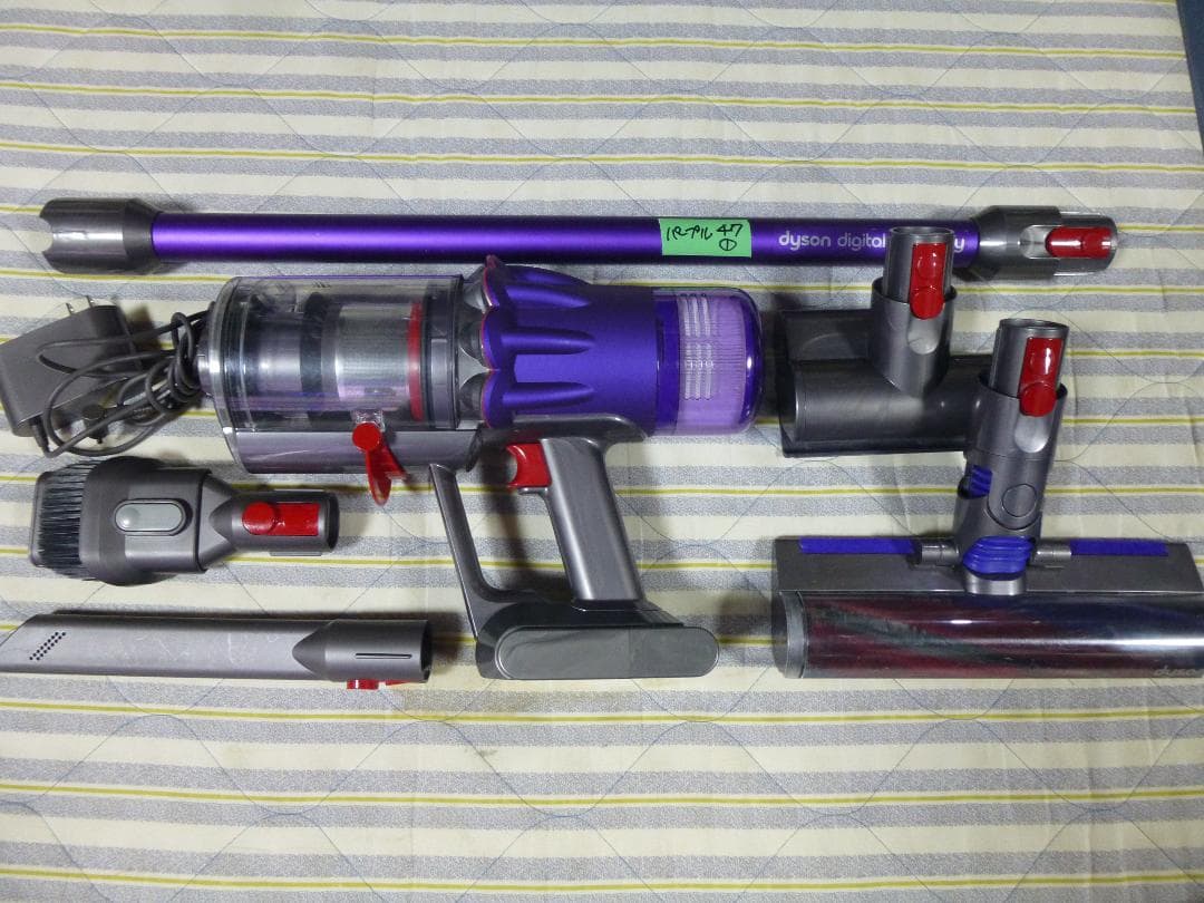 年始の大掃除に　ダイソンSV18　動作確認済み　目立つキズの無い良品　エコ47分