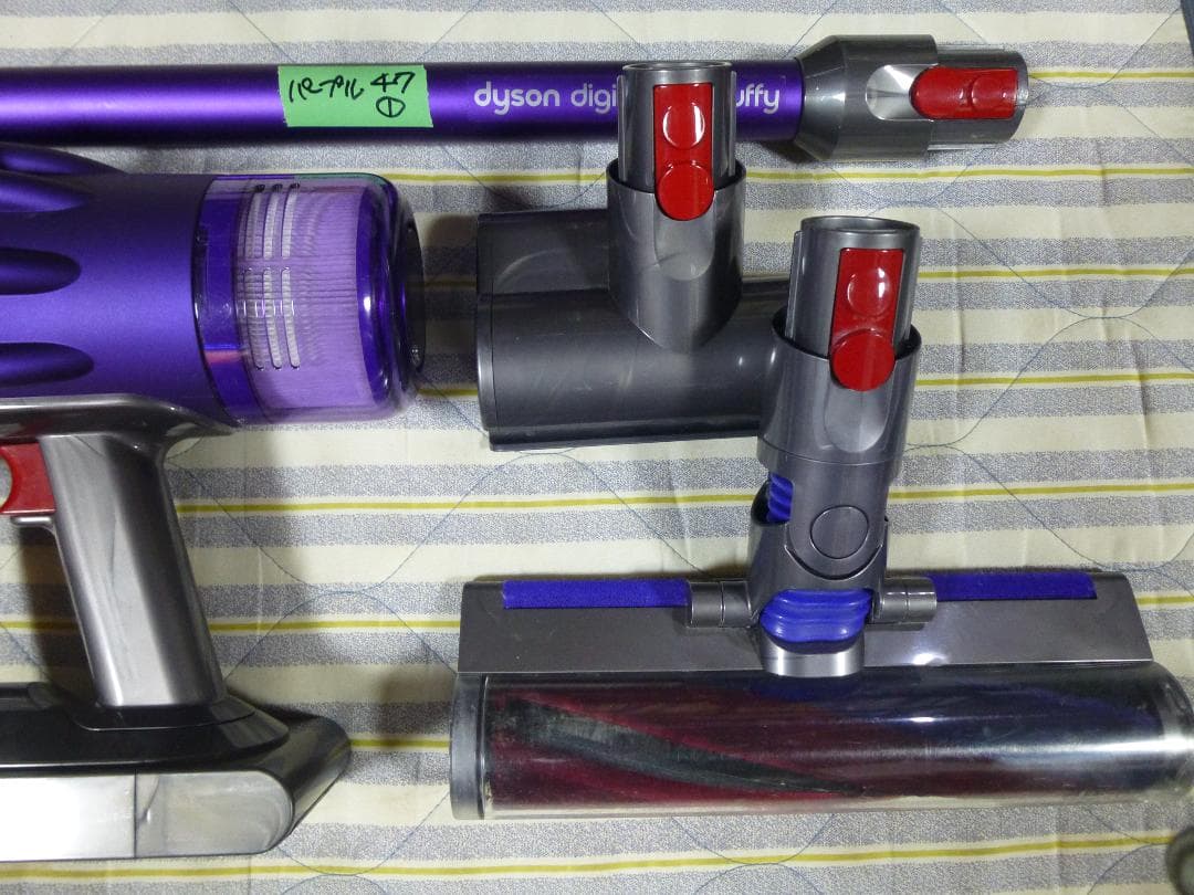 年始の大掃除に　ダイソンSV18　動作確認済み　目立つキズの無い良品　エコ47分