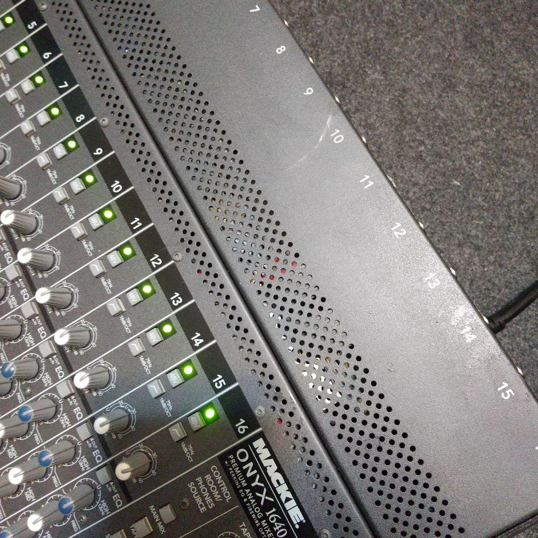 MACKIE ONYX 1640 16チャンネル アナログミキサー