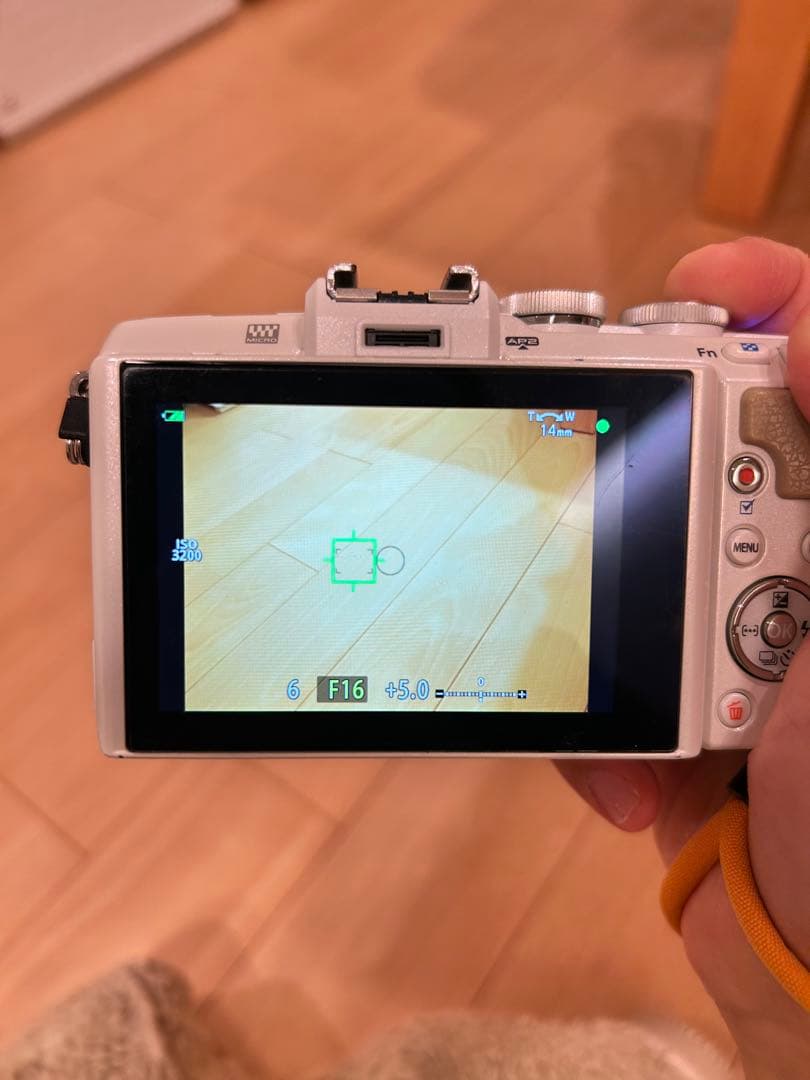 OLYMPUS PEN E-PL7 レンズキット ミラーレス一眼