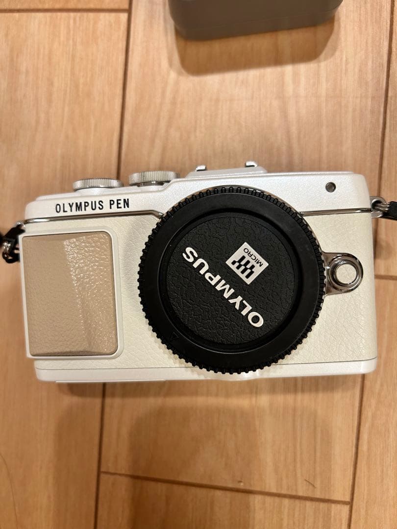 OLYMPUS PEN E-PL7 レンズキット ミラーレス一眼