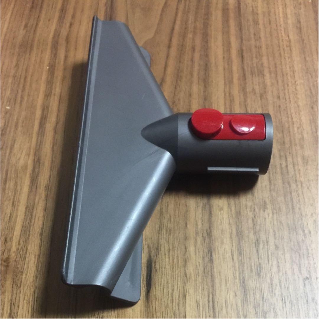 dyson コードレスクリーナー SV18 美品　バッテリー2個付