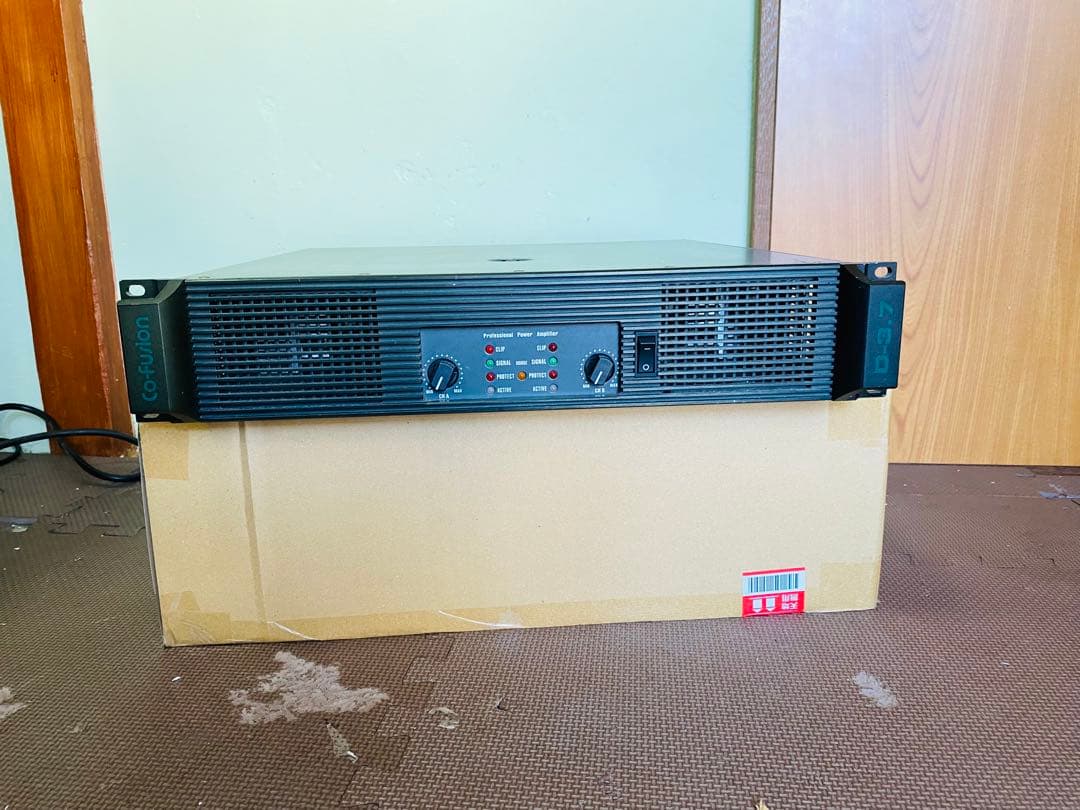 Co-fusion D-3.7 パワーアンプ、動作確認済み、良い品。