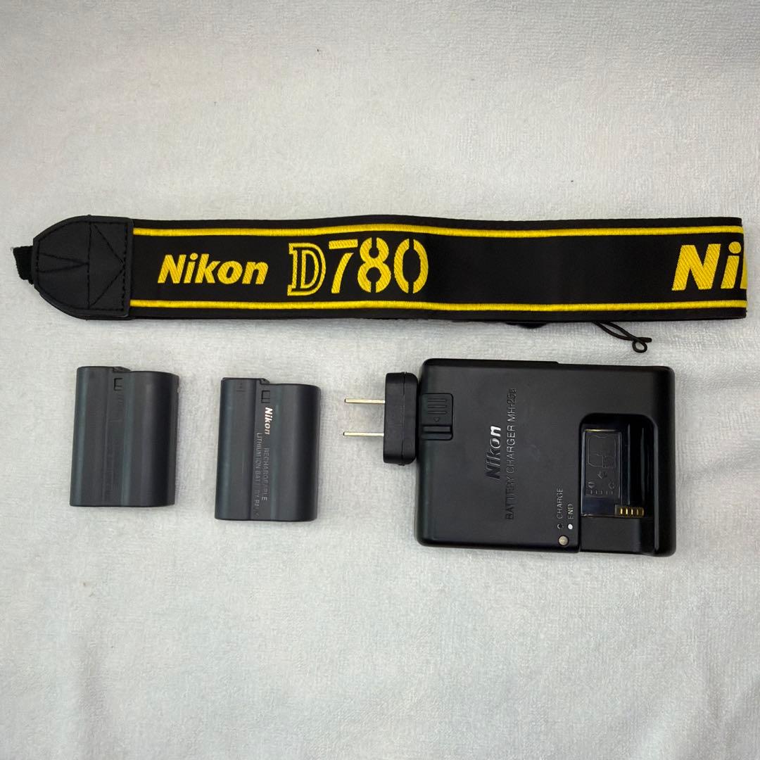 極美品 ニコン Nikon D780 ショット数4843 予備バッテリー セット