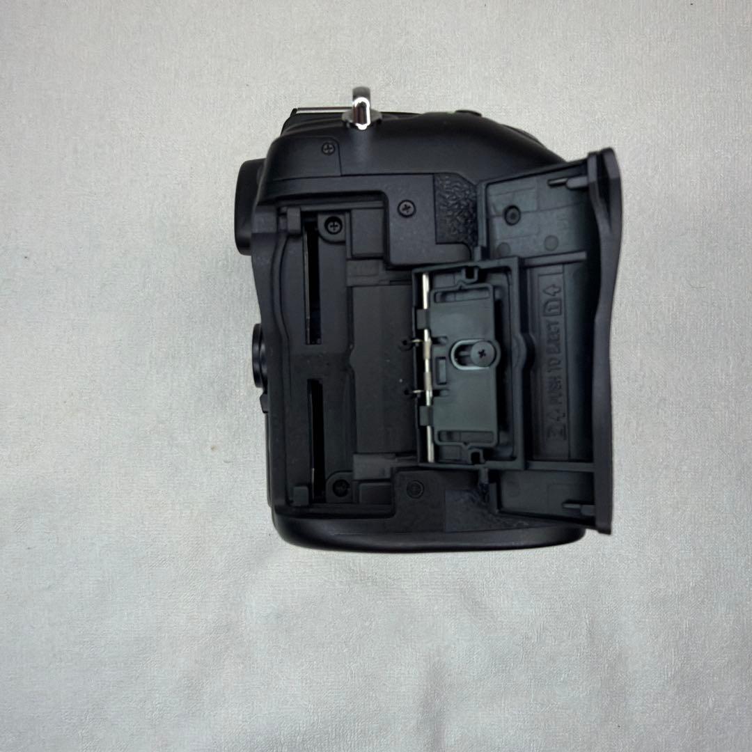 極美品 ニコン Nikon D780 ショット数4843 予備バッテリー セット