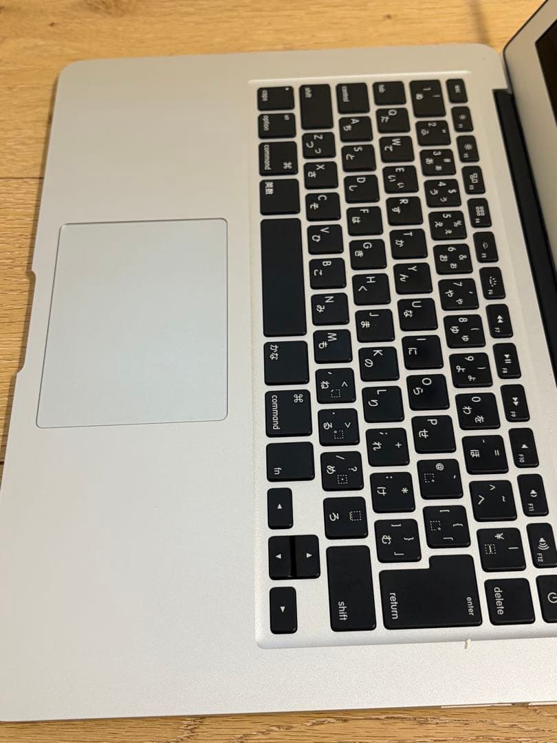 MacBook本体 MacBook Air 13-inch 2017 / 8GB / 256GB