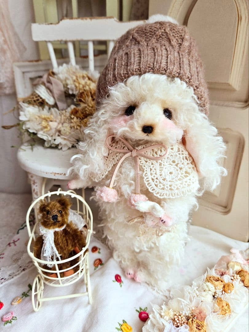 ミルク色のトイプードルちゃん毛糸のお帽子&ストールおめかしstyle テディベア