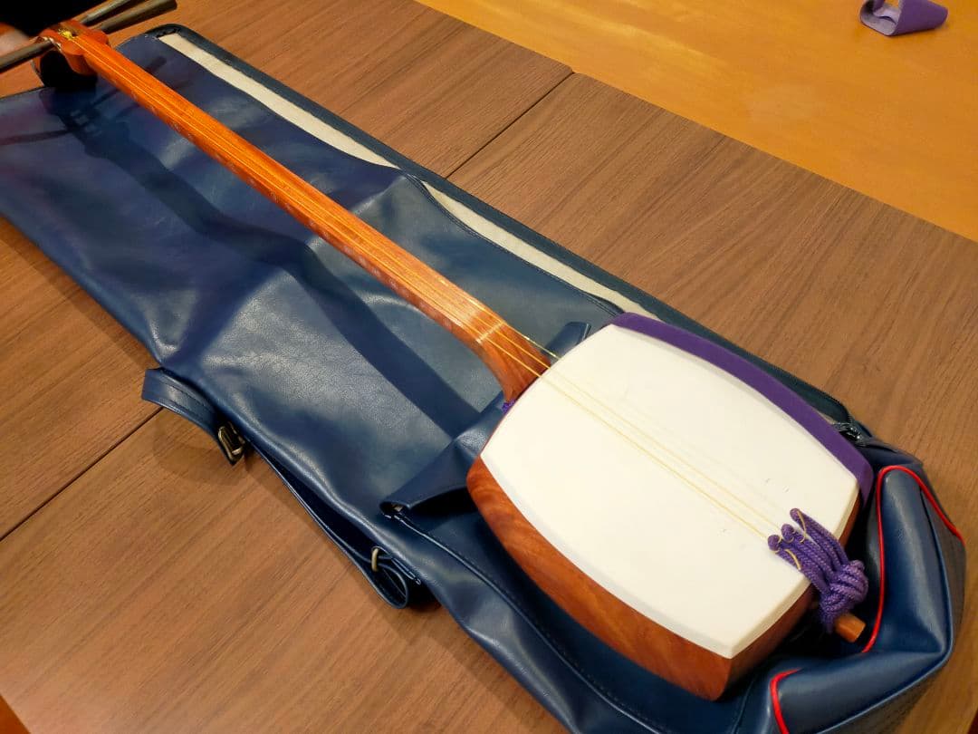 三味線本体 木製 ケース付き