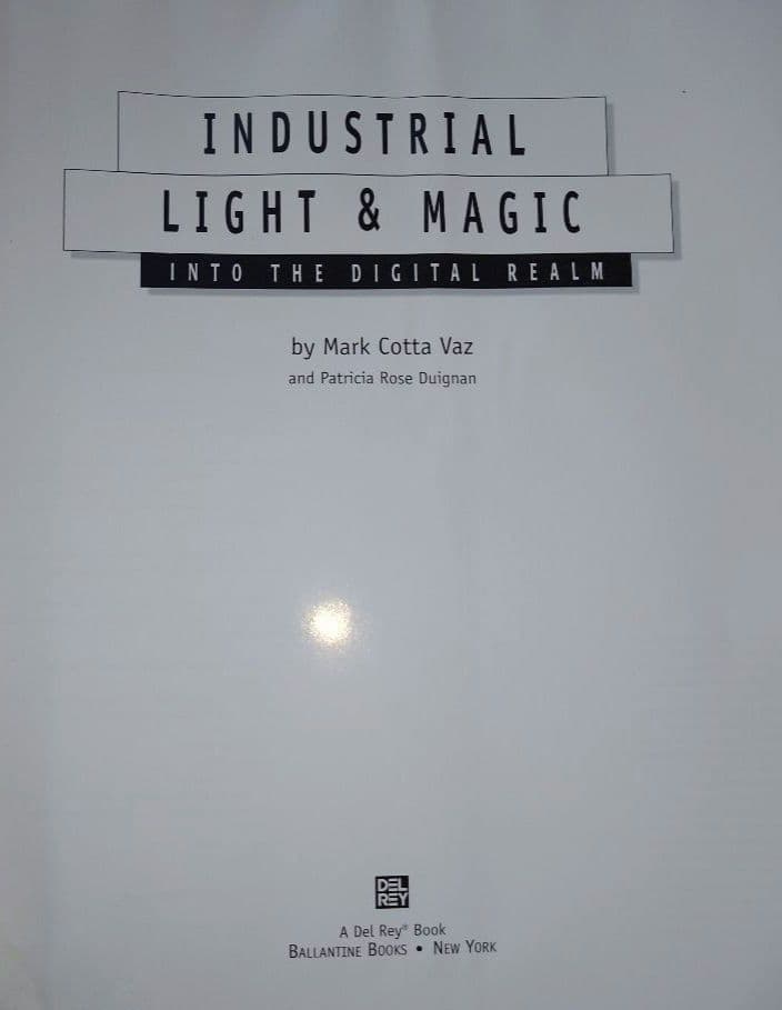 英文書籍「ILM」と映画「SW（旧三部作)」の販促バッチ