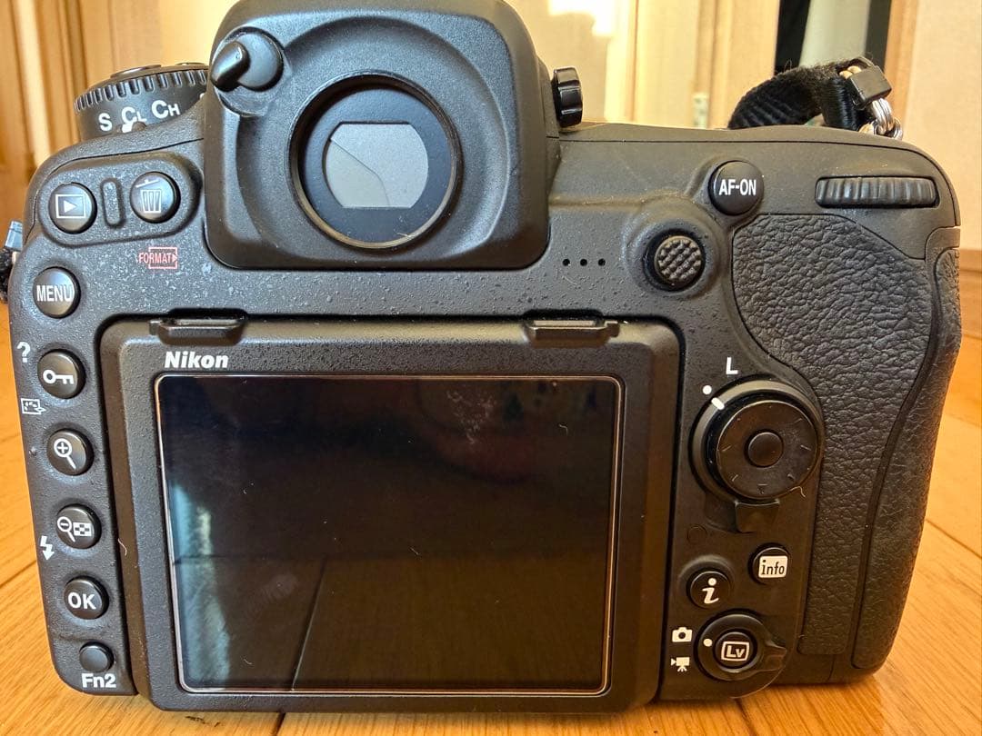 Nikon D500 レンズキット 16-80mm f/2.8-4E ED VR