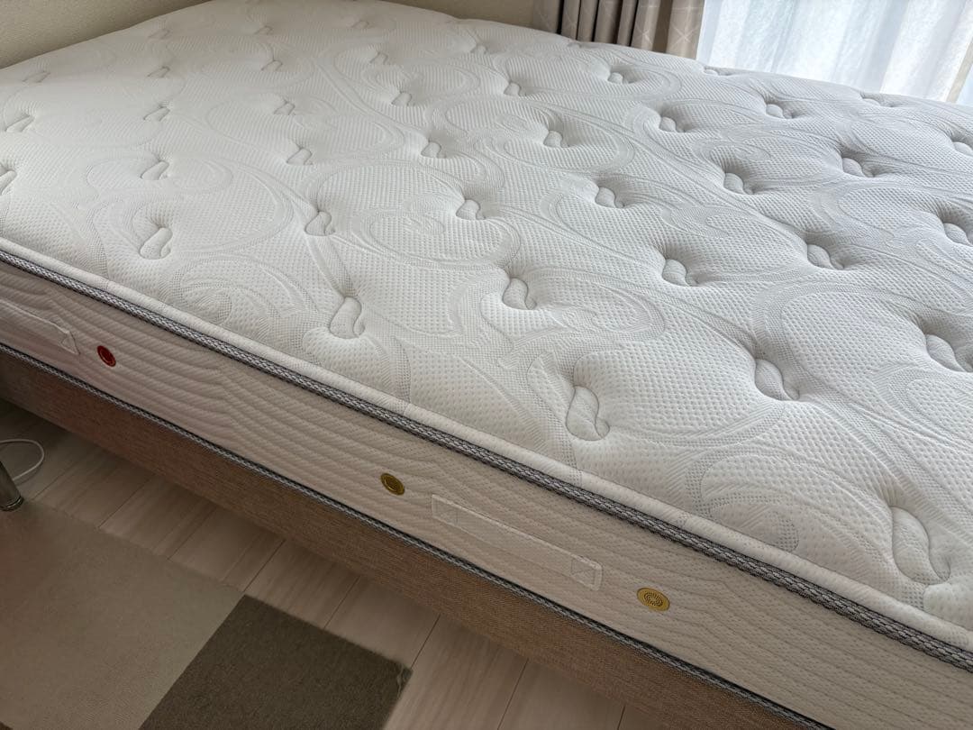 【美品】シモンズ マットレス ニューフィット セミダブル