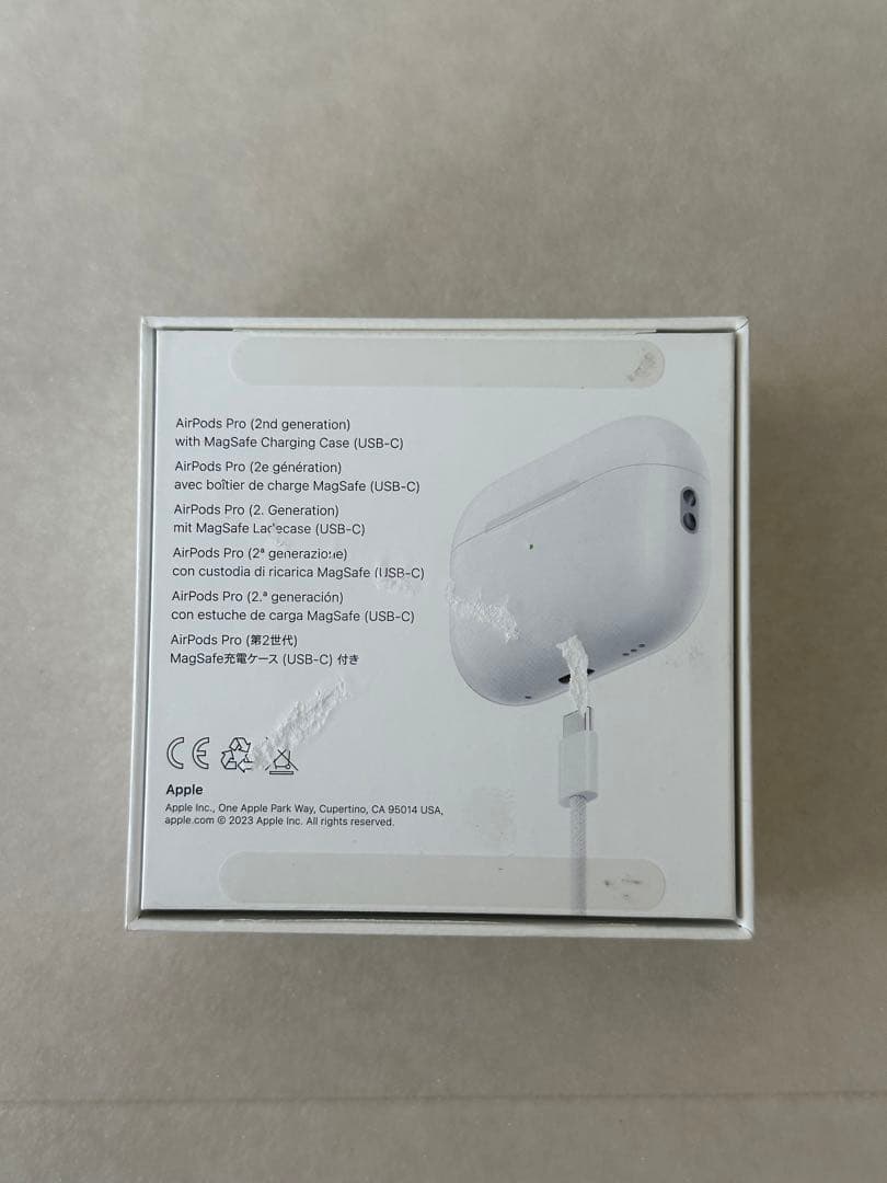 AirPods pro2本体 と左耳　白色