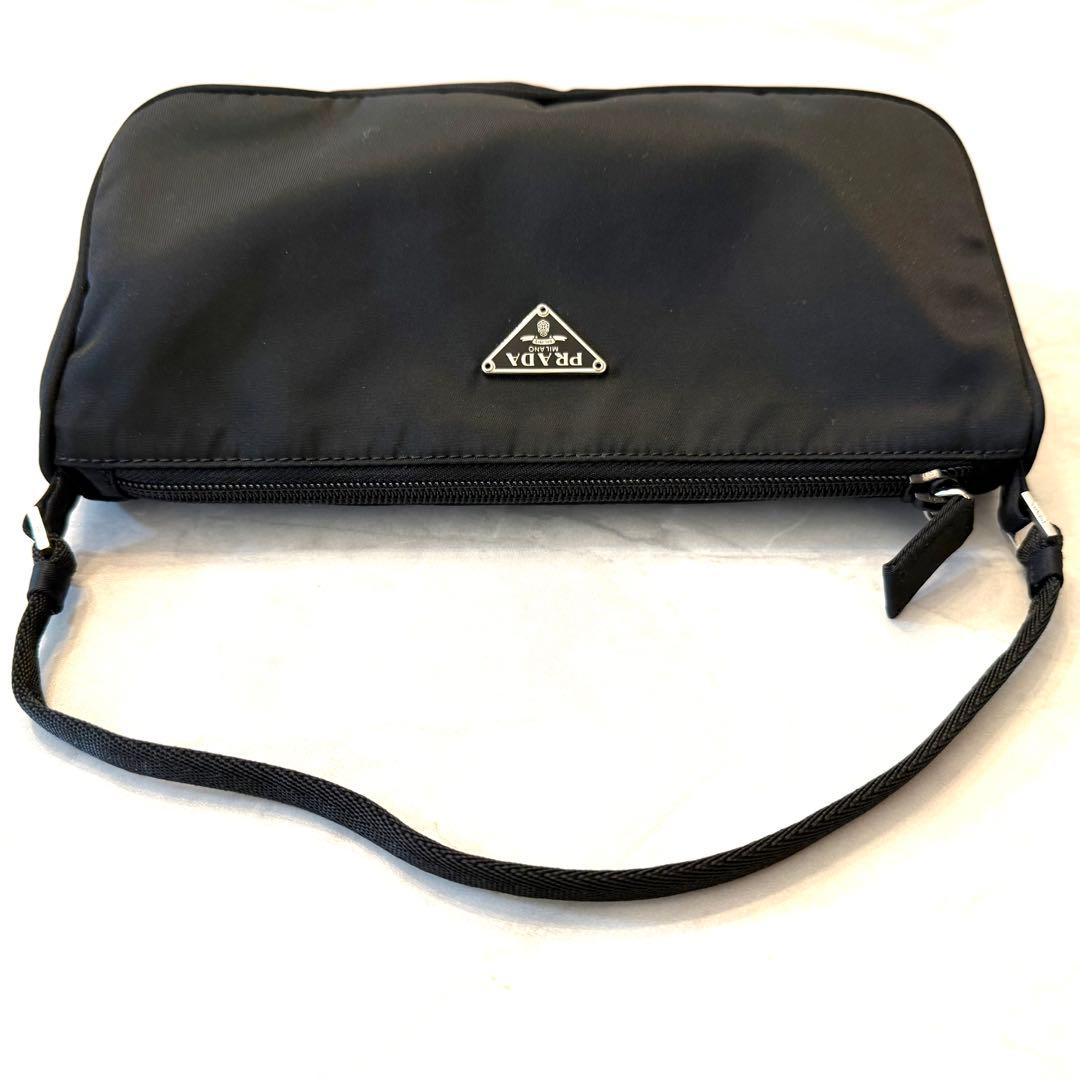 ドアラ　PRADA プラダ　アクセサリーポーチ ブラック ナイロン