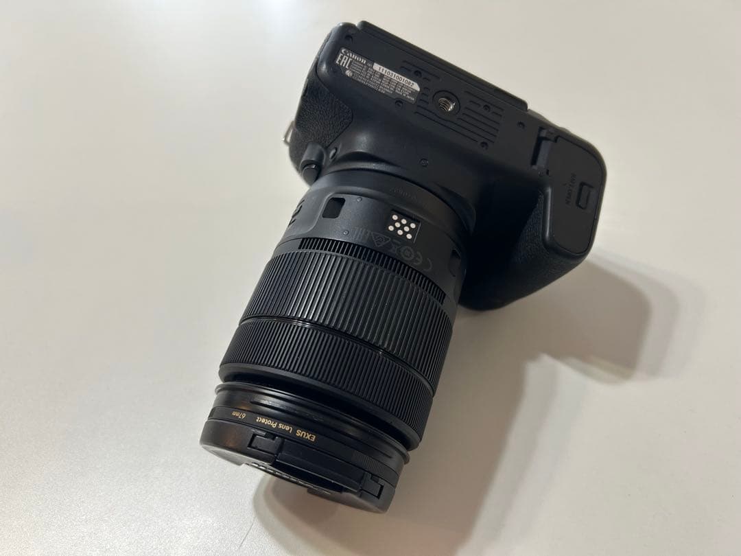 Canon EOS 9000D デジタル一眼レフカメラ