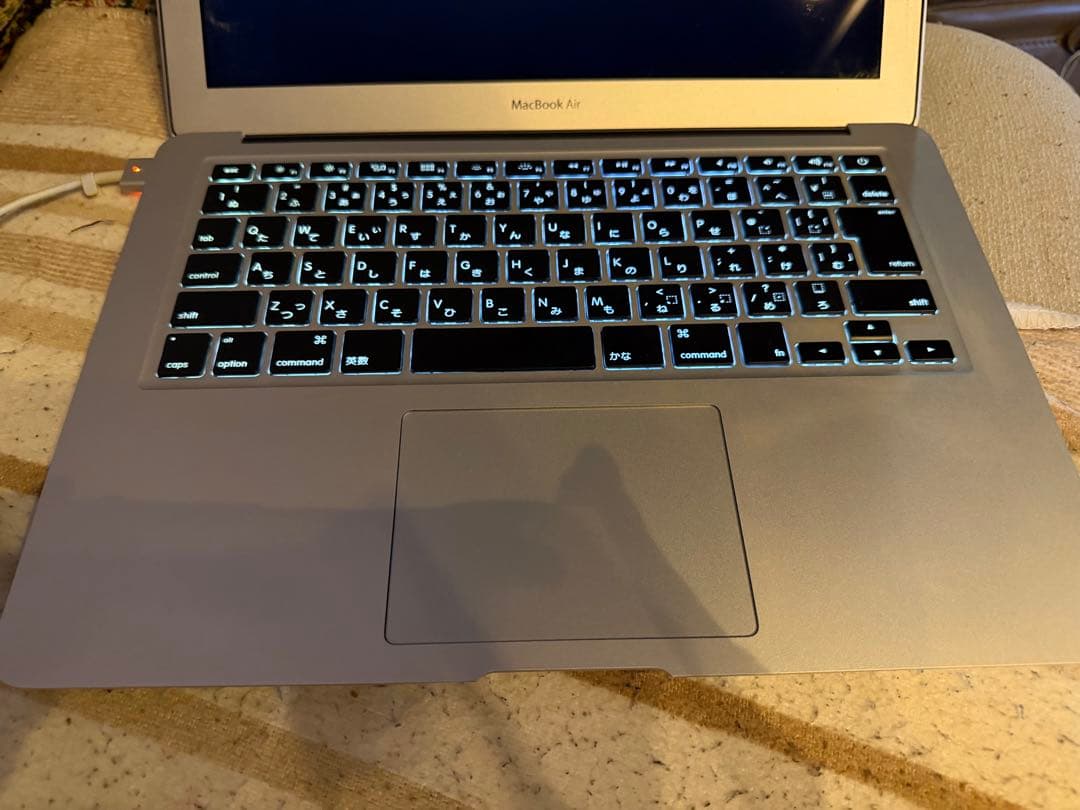 Apple MacBook Air 2015 13インチ　初期化済み