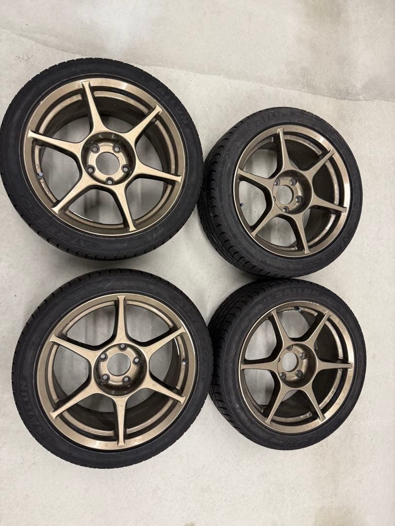 P1レーシング　17インチ　114.3 4本　ブロンズ