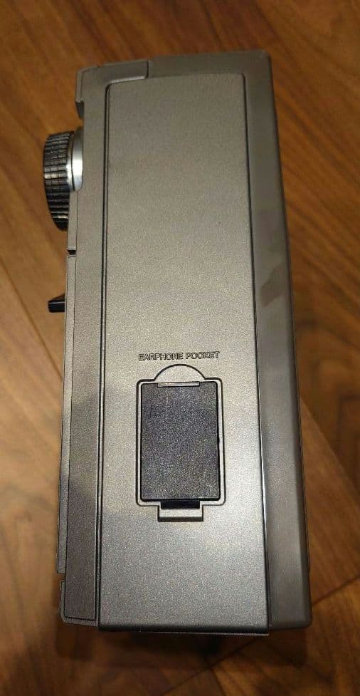 SONY ICF-5900 SWラジオ 本体と付属品