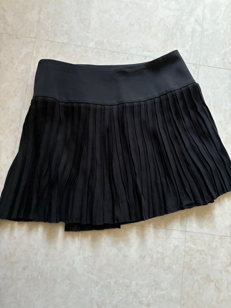 GUCCI黒シルク巻きプリーツスカート 40 正規品
