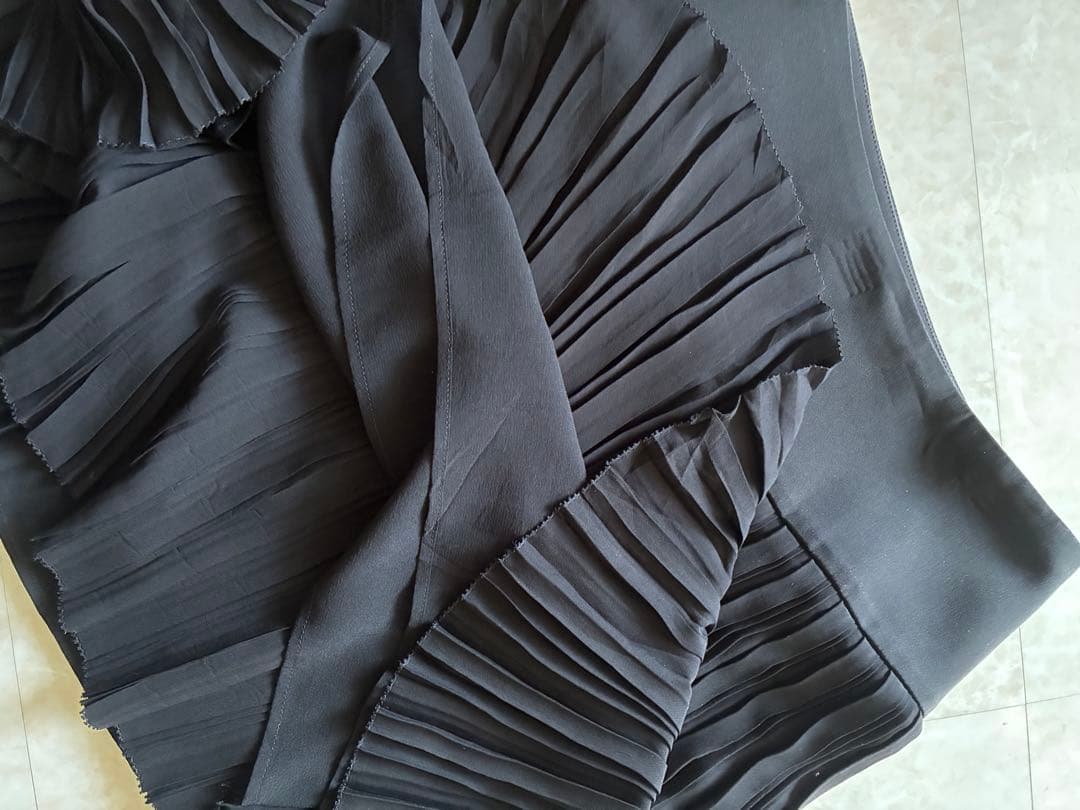 GUCCI黒シルク巻きプリーツスカート 40 正規品