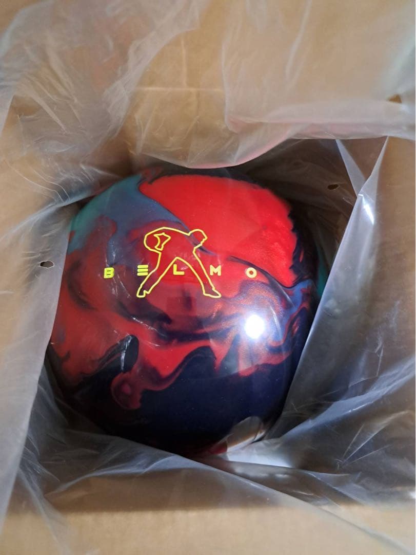 IDENTITY STORM BELMO ボウリングボール