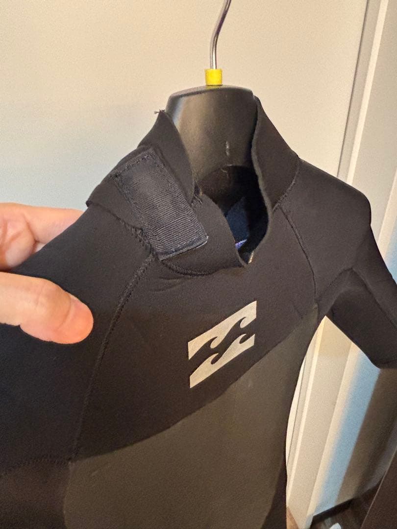 新品BILLABONG ABSOLUTE COMP シーガル ブラック　Mサイズ