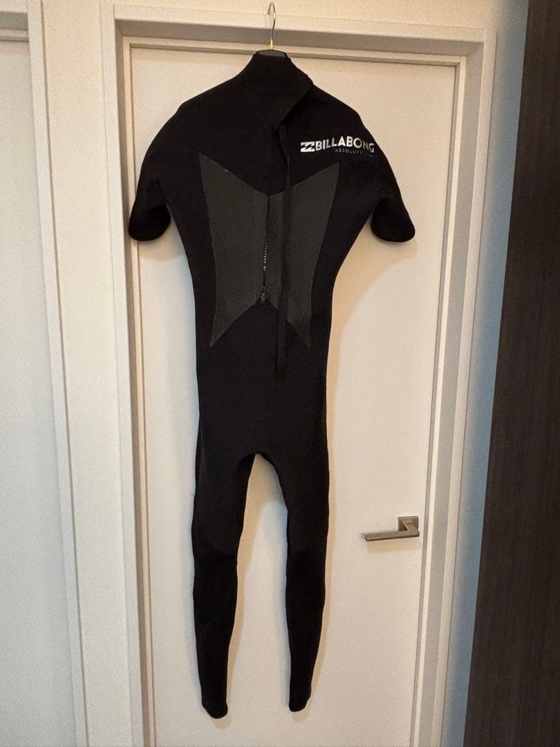 新品BILLABONG ABSOLUTE COMP シーガル ブラック　Mサイズ