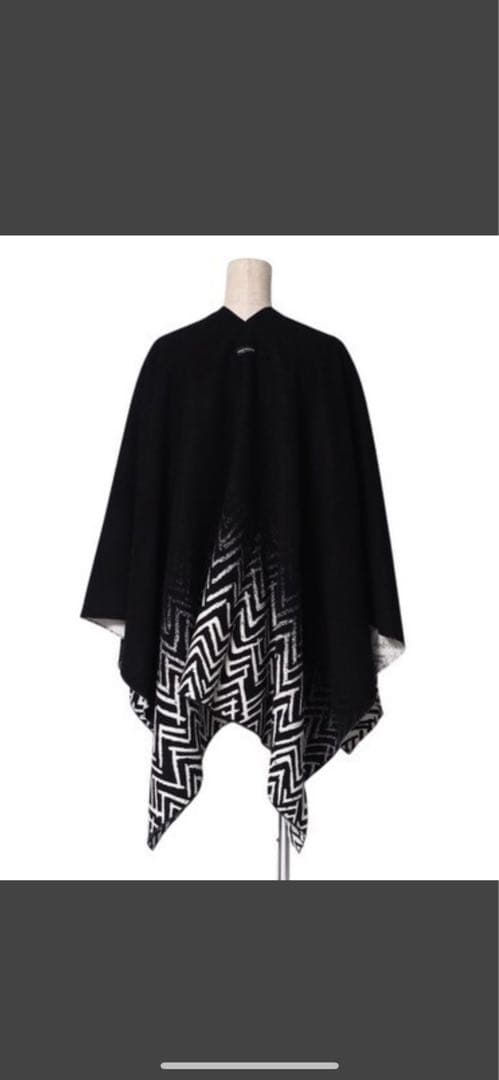 ケープ　ポンチョ　エンポリオアルマーニ