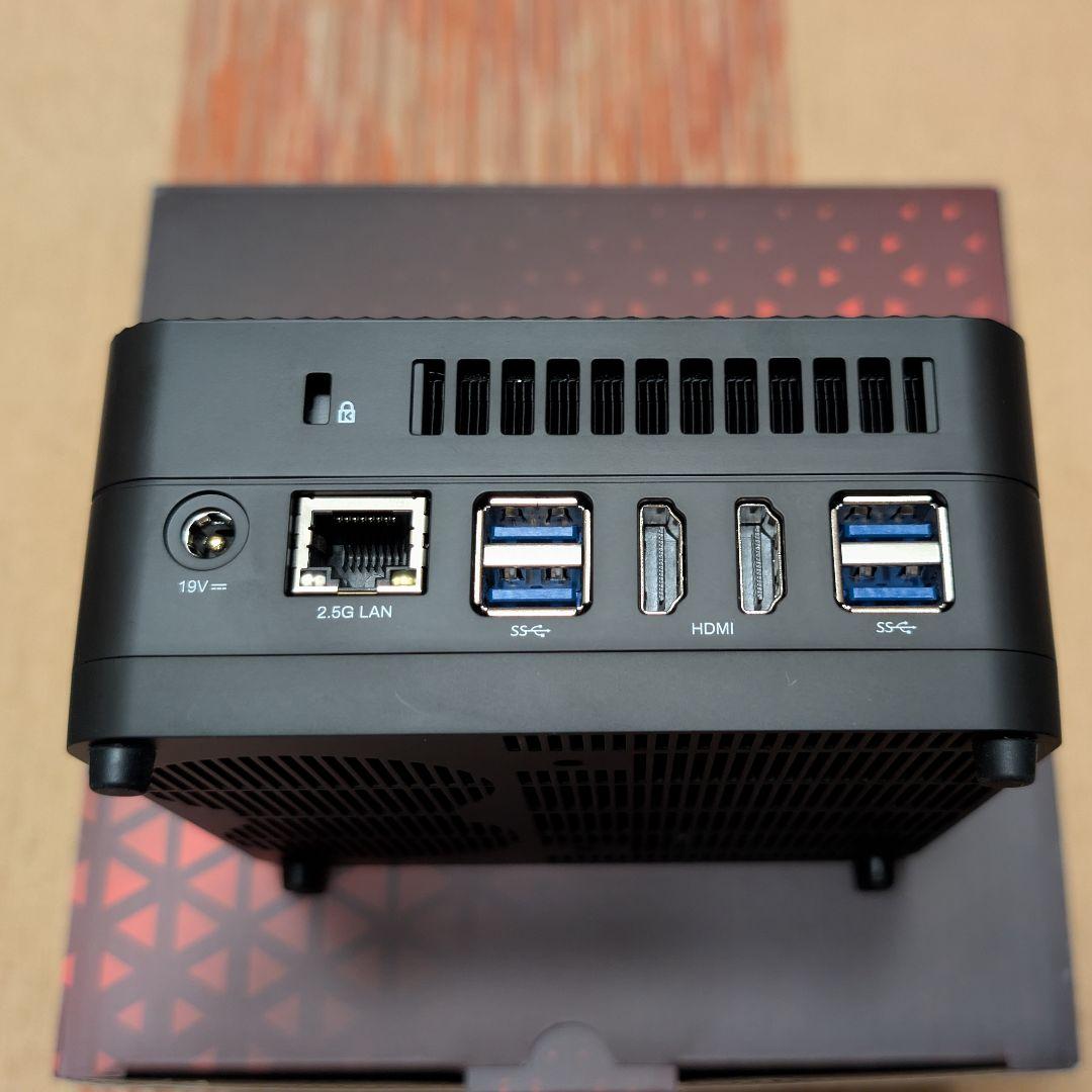 美品 MINISFORUM UM690S 6900HX 32GB 1TB
