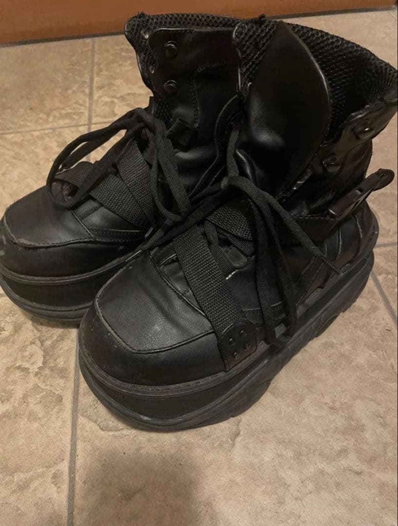 Demonia 厚底ブーツ archive