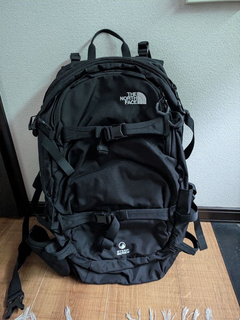 THE NORTH FACE CHUGACH 28 ブラックバックパック