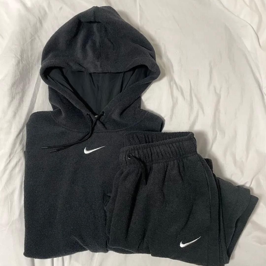 NIKE エッセンシャル プラッシュ スポーツウェア