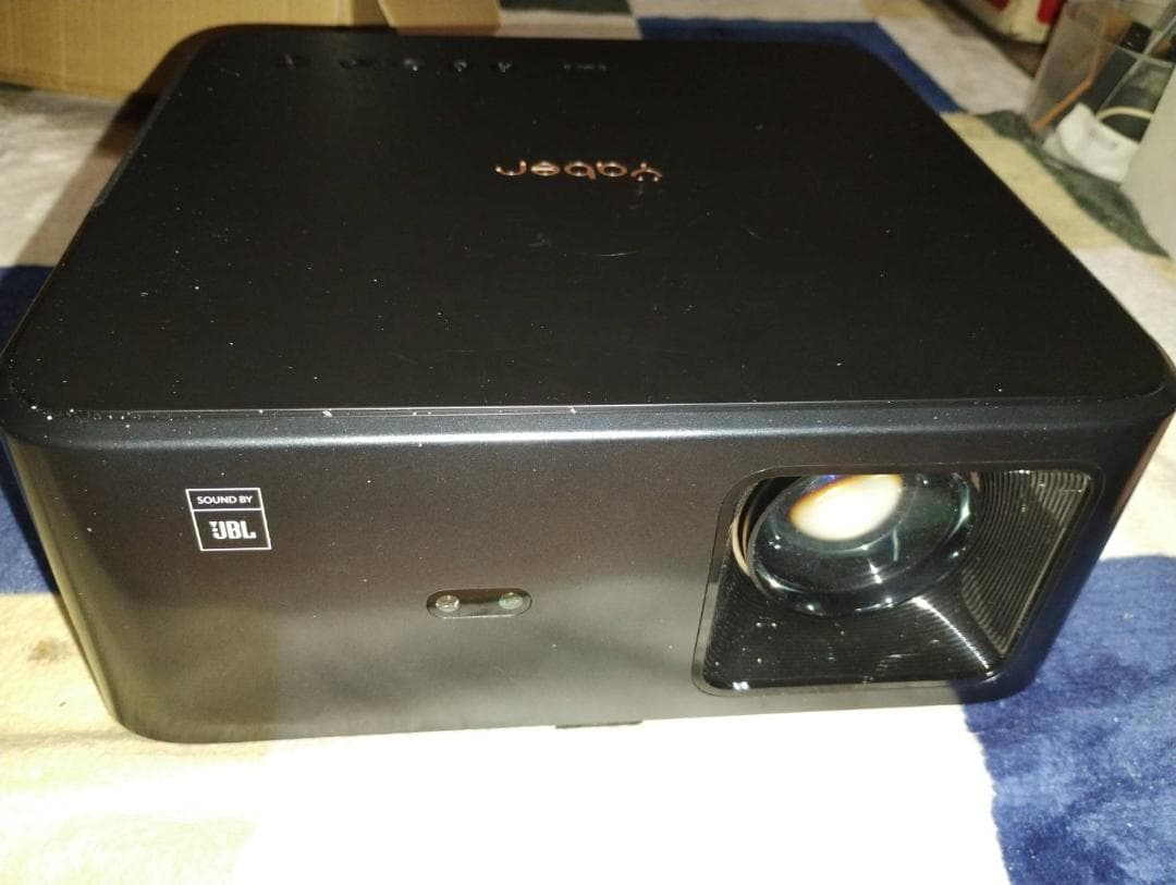 Yaber K2sプロジェクター 本体 JBLサウンド搭載 4K対応　動作確認済