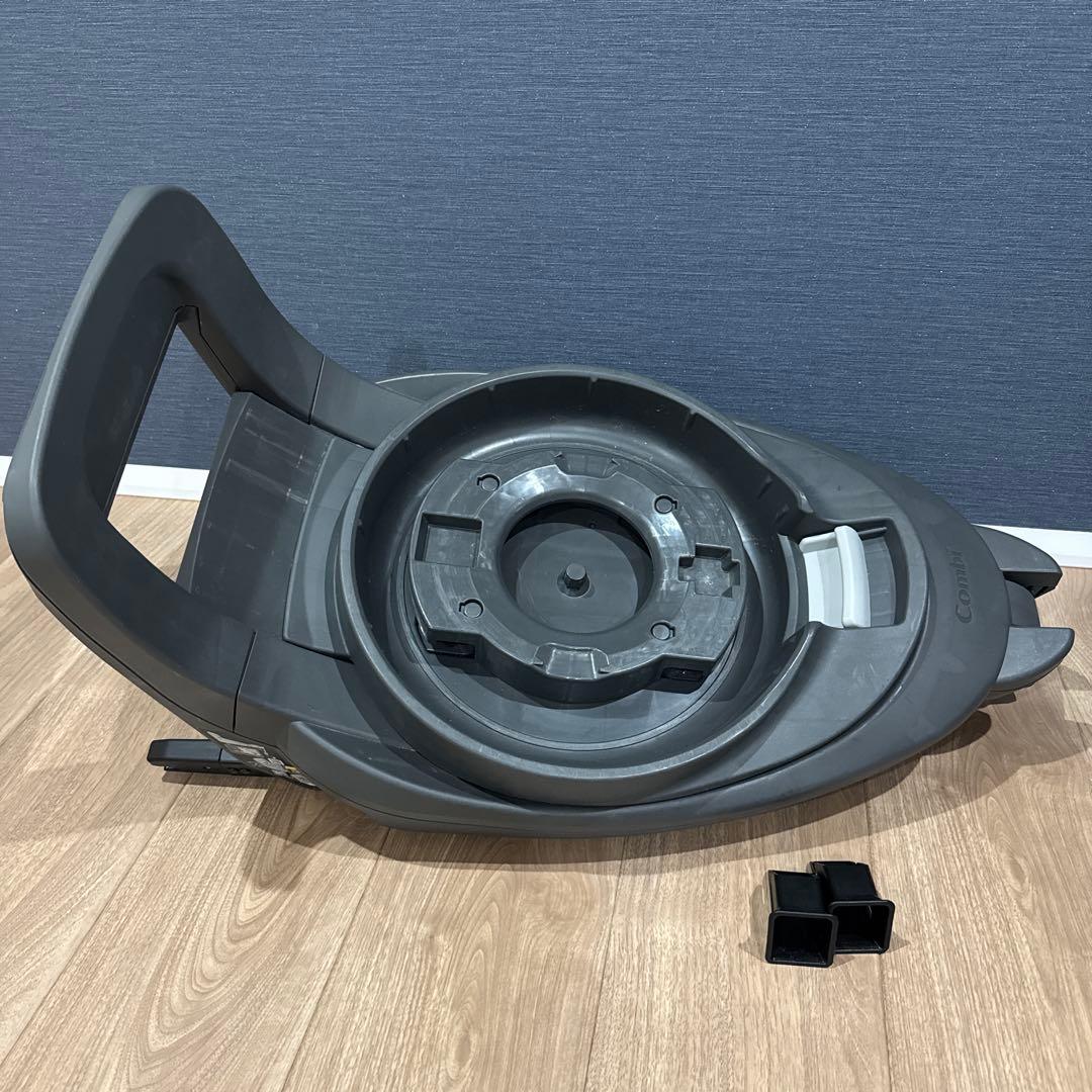 Combi チャイルドシート　THE S ISOFIX