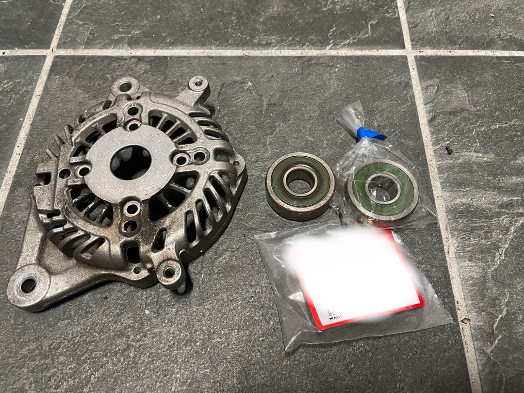 レヴォーグ　オルタネータ　ダイナモVM4 VMG 純正　リビルト