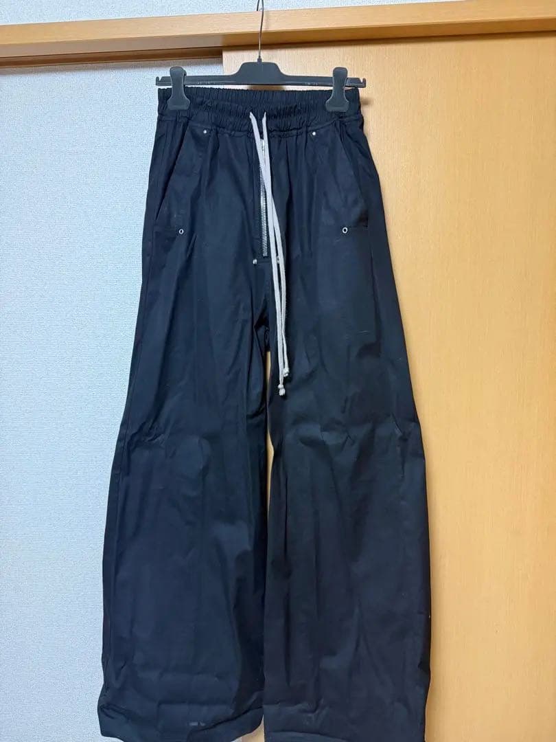 x*w様 Rick Owensの定番ドローストリングパンツです。