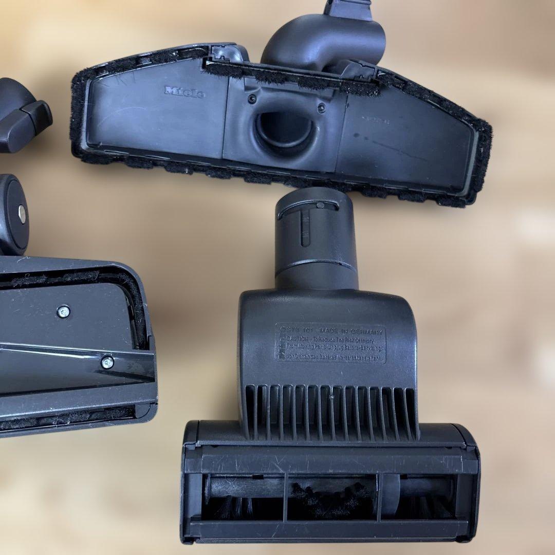 Miele/ミーレ CompactC2 掃除機 SDC04 最上位モデル